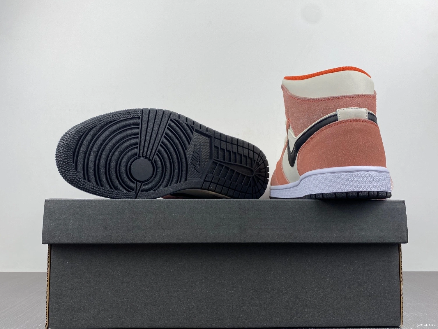 Reps Jordan DV1336-800 (GS) Mid SE Orange Suede - 1 0517